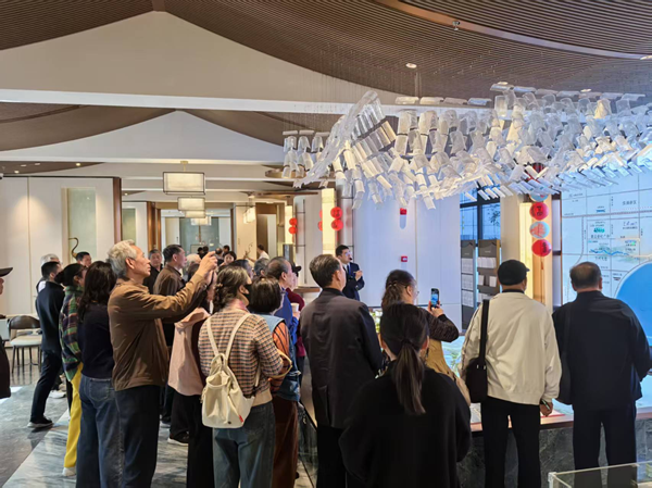 康养+旅游，，，，，激活墟落振兴新引擎